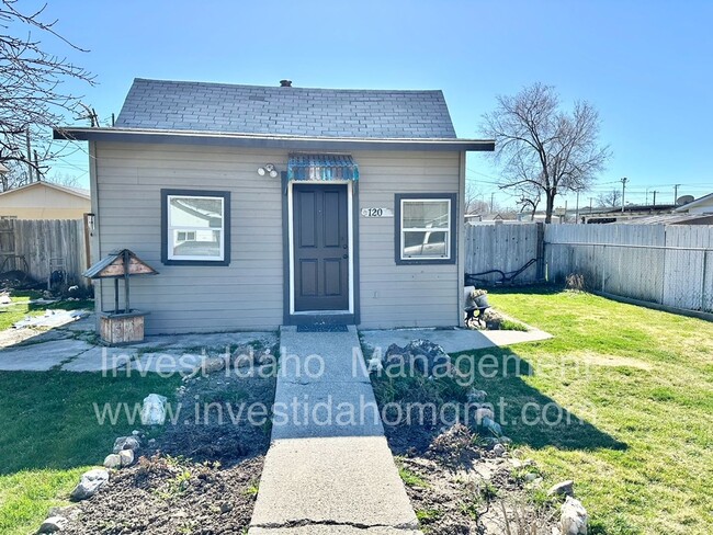 Quaint Single Family Home in Central Nampa - Quaint Single Family Home in Central Nampa