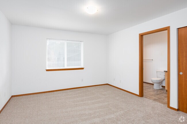 3BD, 2.5BA - 1,562SF