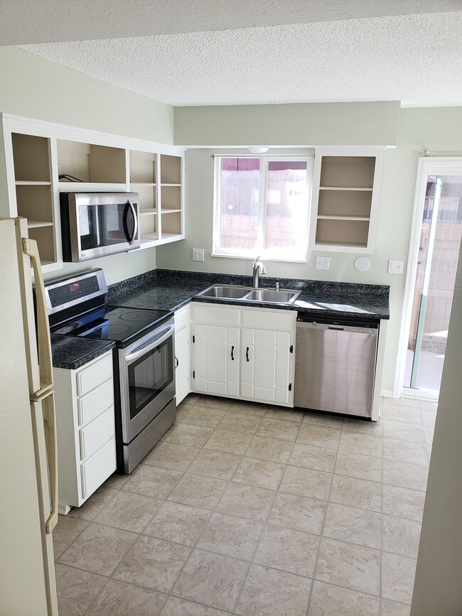 Photo - 1219 Willow Bend Cir