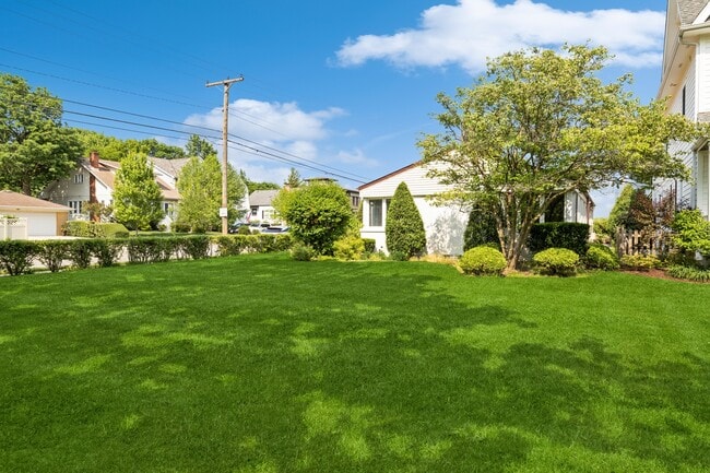 Photo - 4701 Lawn Ave