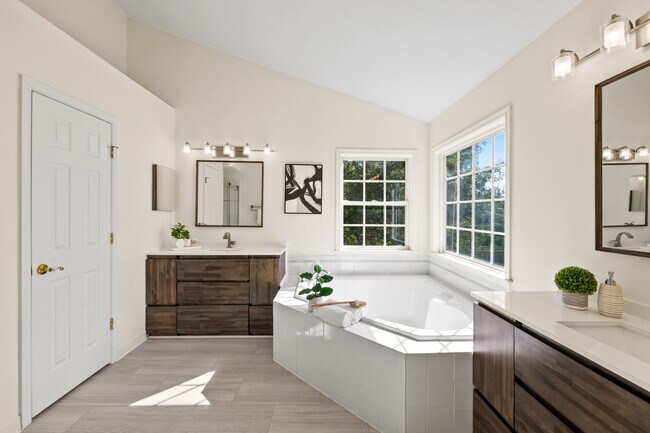 Photo - 13438 Burrough Farm Dr