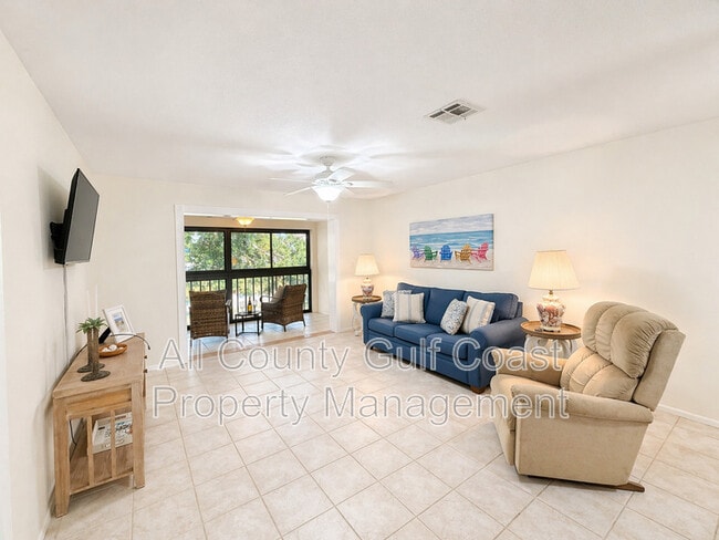 Photo - 275 Mission Trail W