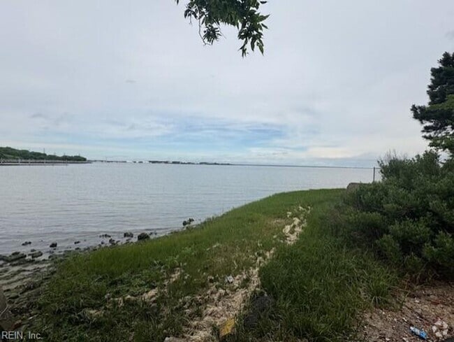 Building Photo - Across from ODU! Rental