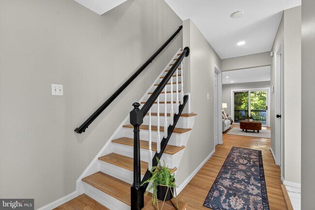 Photo - 10415 Carriagepark Ct