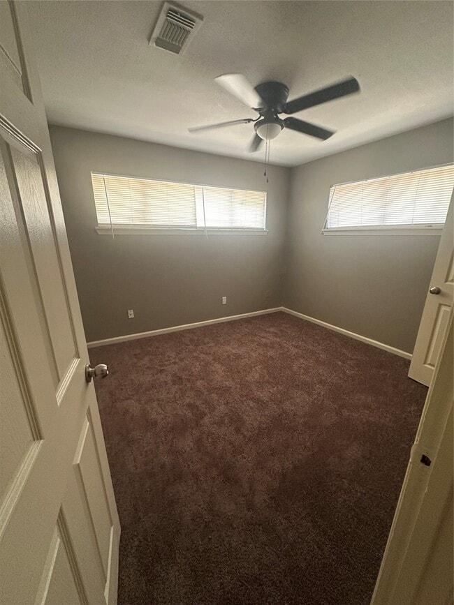 Photo - 5962 Ardmore St