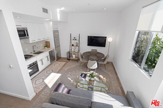 Photo - 507 Orlando Ave Unit 103