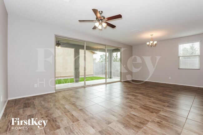 Photo - 1157 S Amulet