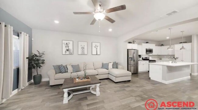 Photo - Newly built home located in Shafter!