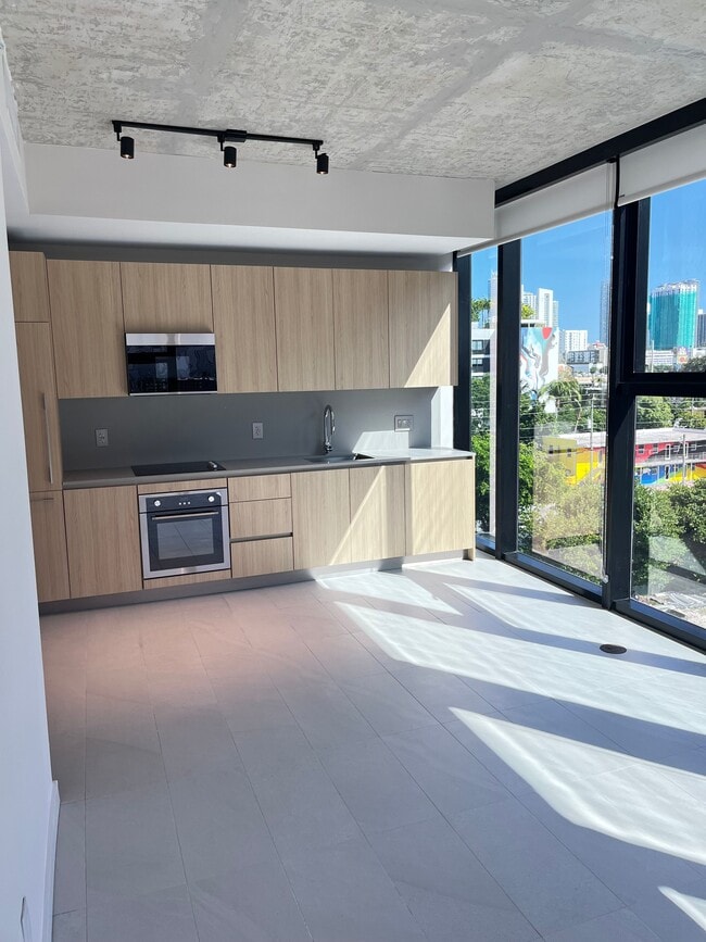 Photo - 112 NW 31st St Unit A2