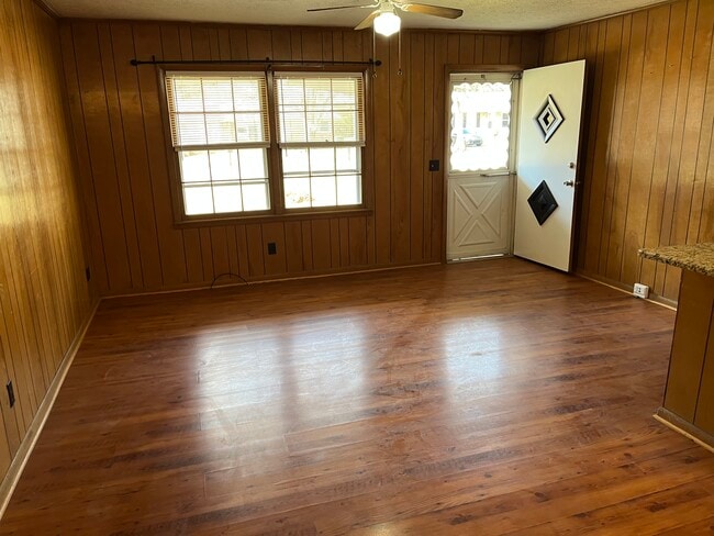 Photo - 2318 Tinnell Ct