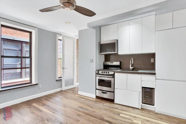 Photo - 2100 2nd Ave Unidad 23