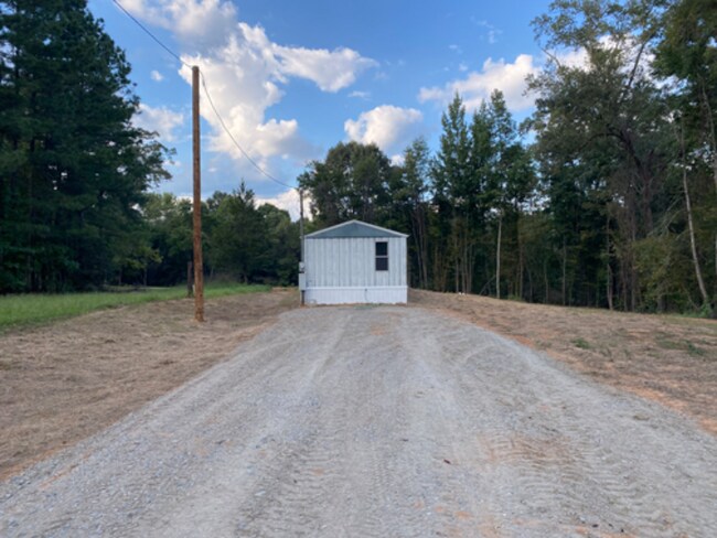 Photo - 319 Connie Walters Rd