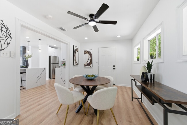 Photo - 2541 Santa Barbara Dr NW