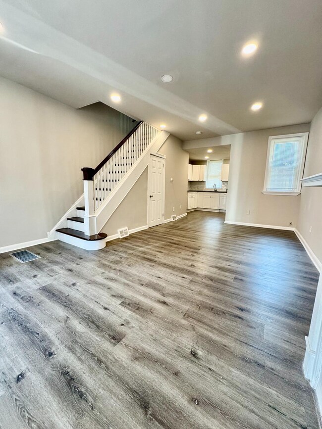 Building Photo - 4506 N Mole St