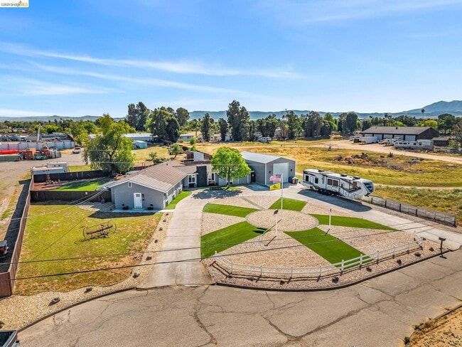 59 Old Stagecoach Rd