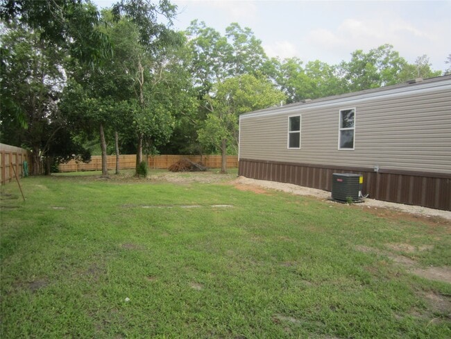 Photo - 9245 Browning St