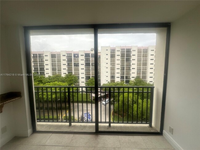 Photo - 16909 N Bay Rd Condo Unit 604