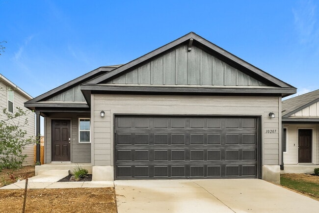 Building Photo - 10207 Monte Carmel Pl