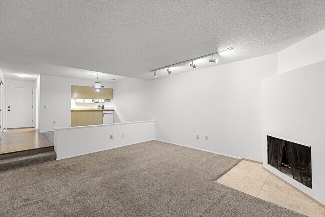 Photo - 10922 NE 34th Pl Unit 2