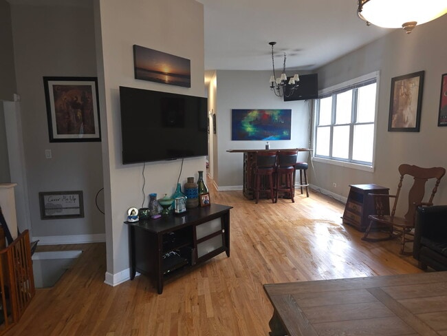 Photo - 2131 W Wellington Ave Unidad 2F