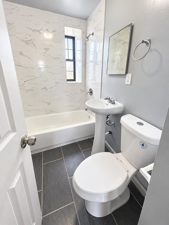 25 N Harrison St Unit 403