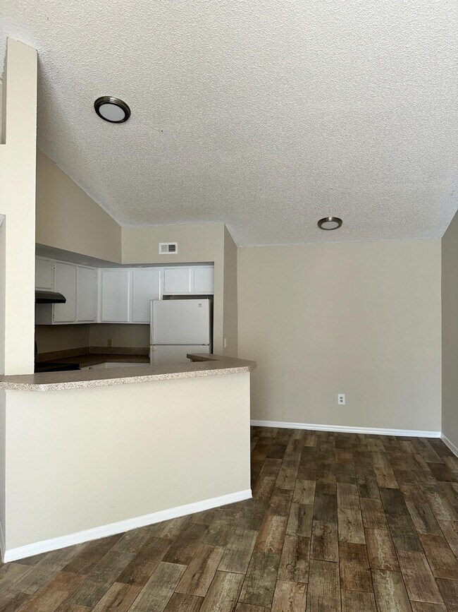 Photo - 1401 Village Blvd