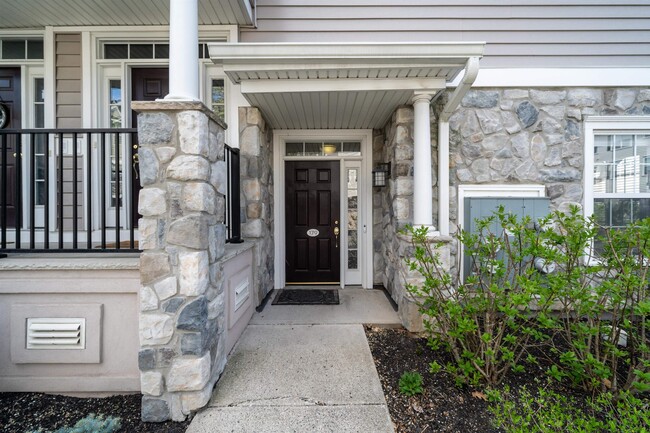 Photo - 179 Winchester Ct Condo
