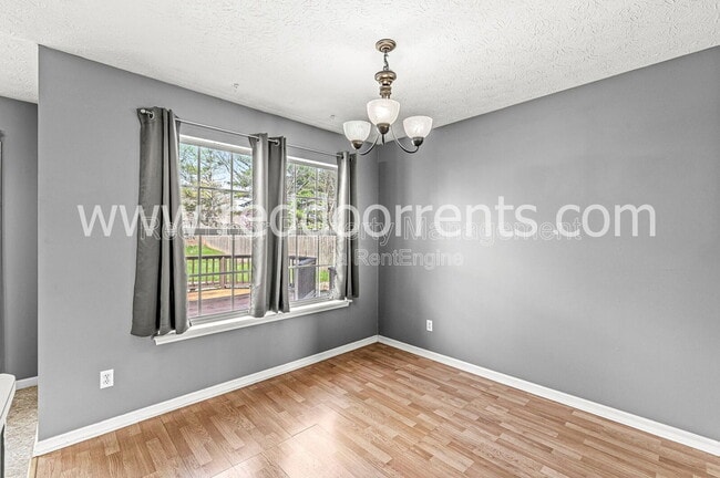 Photo - 1522 Lake Point Ln N