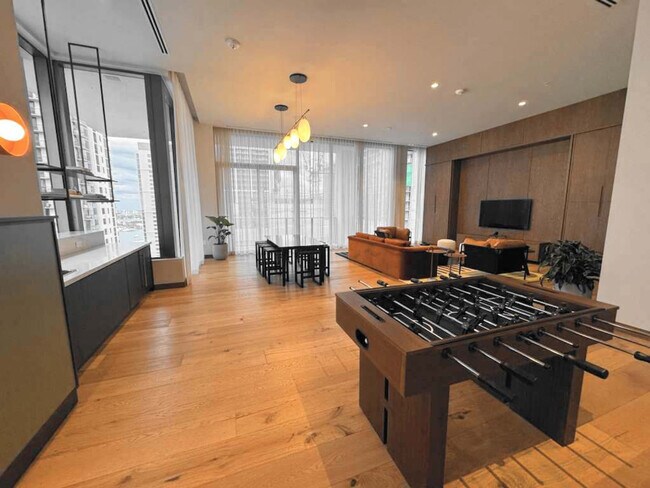 Photo - 11 NE 6th St Unidad ID1373691P