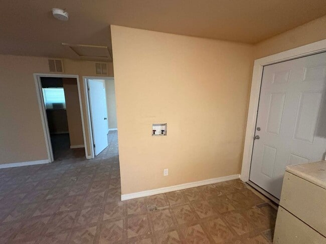 Photo - 221/223/225/227 Maria Street Unidad 225