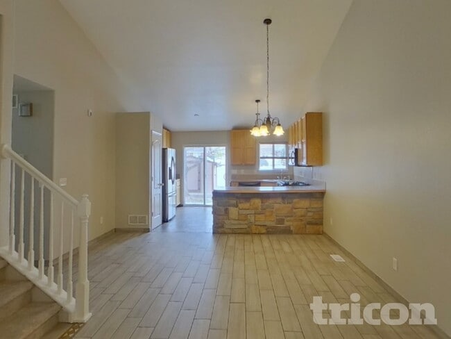 Photo - 3207 Barbera St