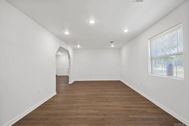 Photo - 3BR/1BA House for Rent in Jacksonville, AR!