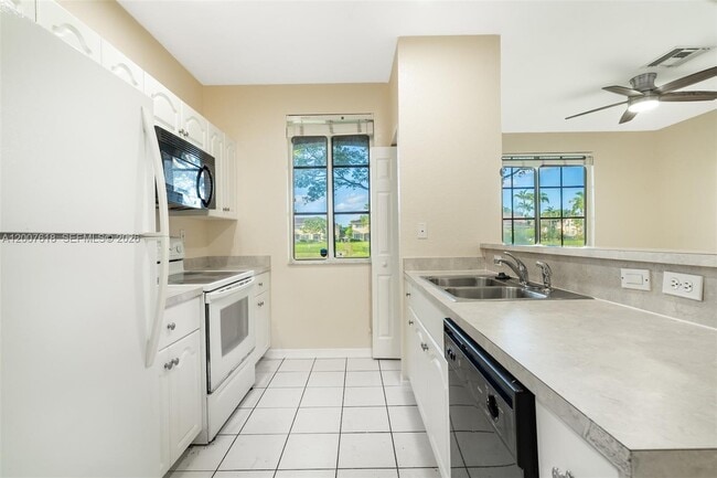 Photo - 6051 SW 19th Pl