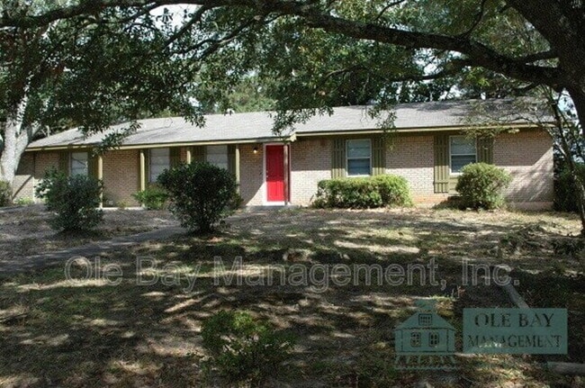 Building Photo - 1002 Centerwood Dr
