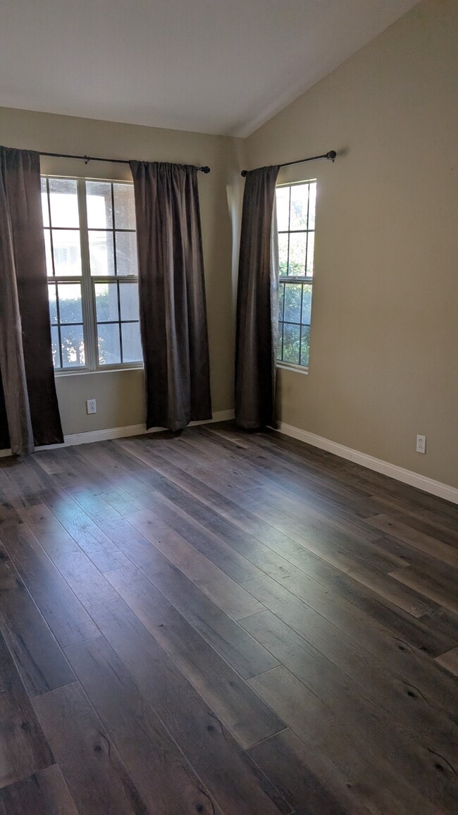 Front Room - 5621 Grand Prix Ct Unit 5621