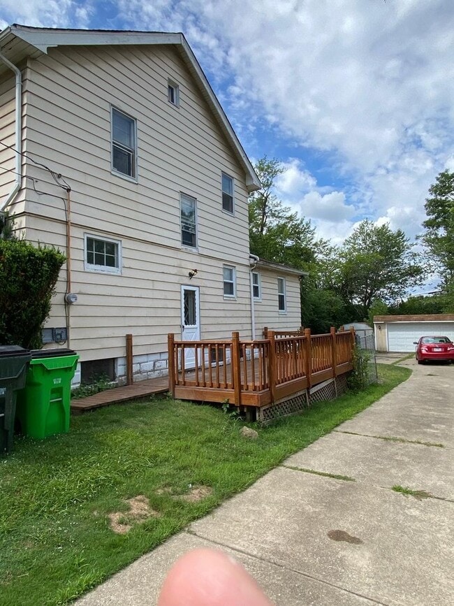 Photo - Charming Single-Family Home for Rent in Bedford — Quiet Street, Great Location!