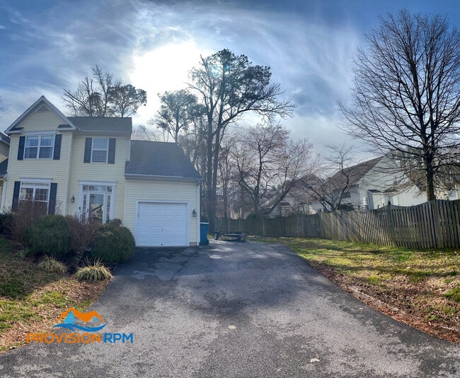 Photo - 106 Hanson Ct