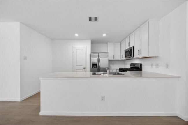 Photo - 6523 Water Oak Grn Ln