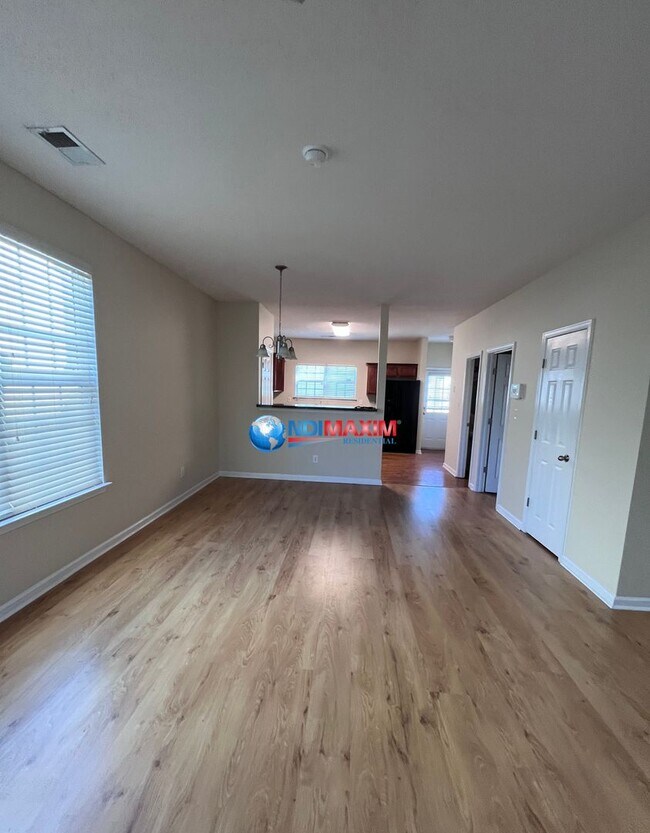 Photo - Nice townhome in Jonesboro