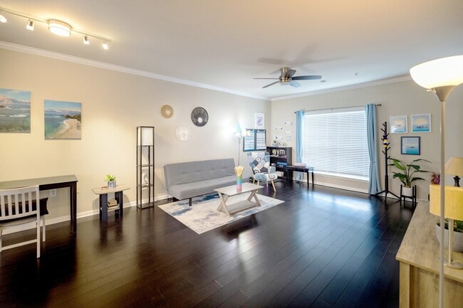 Building Photo - 9200 Westheimer Rd Unit 1005
