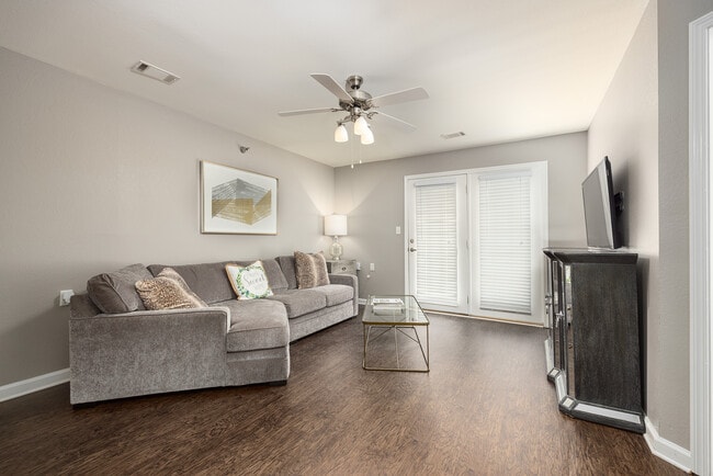 Photo - 73TwentyFive