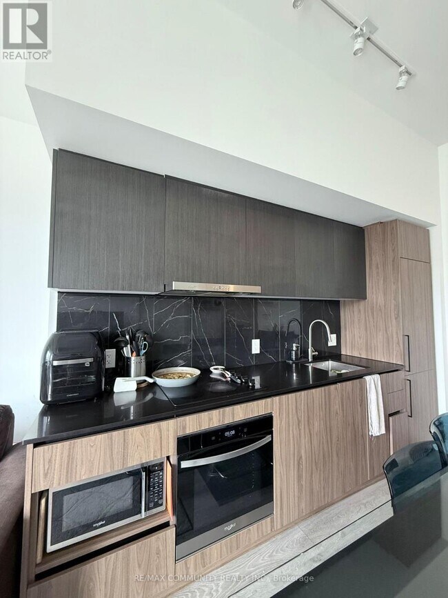 Photo - 1100 Sheppard Ave W Unité 122