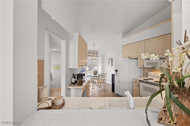 Photo - 8415 Excalibur Cir Unit B10