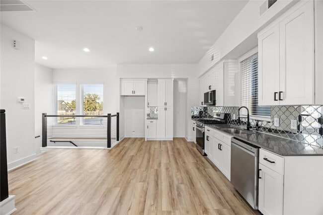 Photo - 14105 Faith Frst Dr