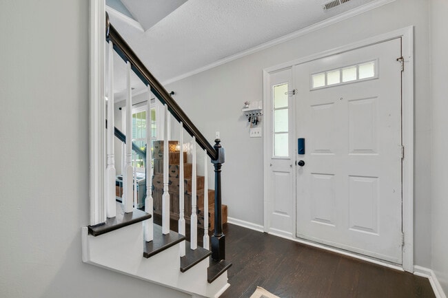 Photo - 2612 Loudoun St