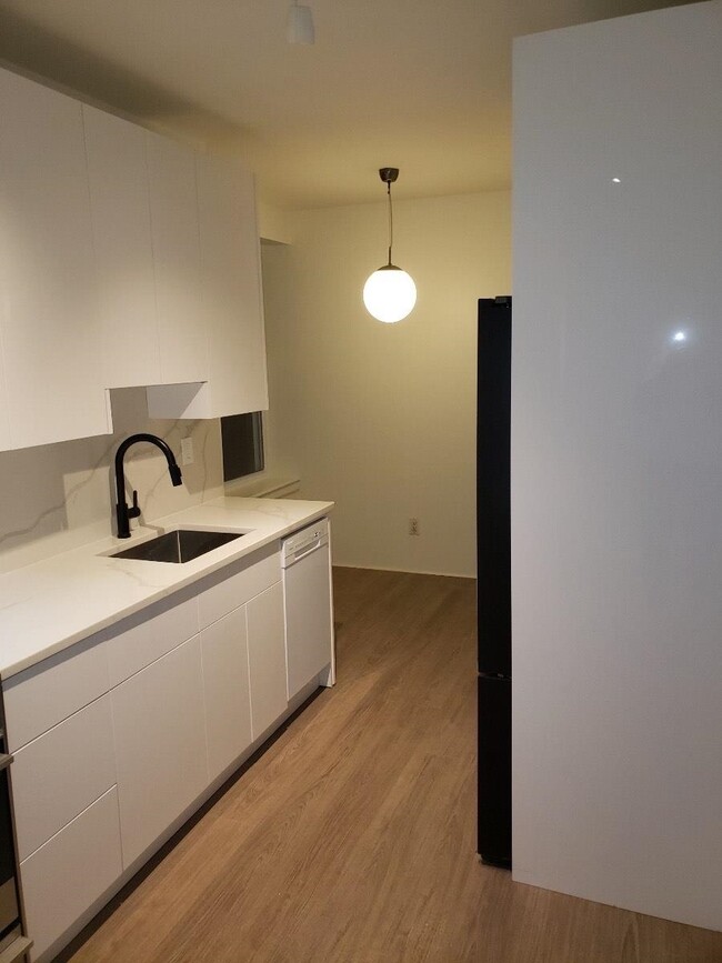 Photo - 135 Van Wagenen Ave Unit 4B