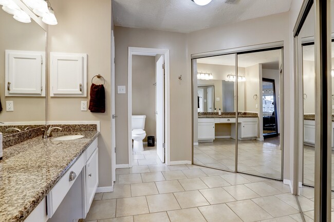 Photo - 6819 Yardley Dr