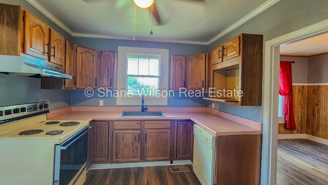 Photo - 190 Cleveland St
