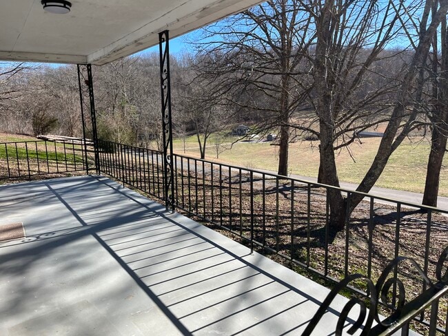 Photo - 125 Strawberry Ln