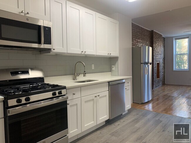 Photo - 8 AVENUE Unidad 2R